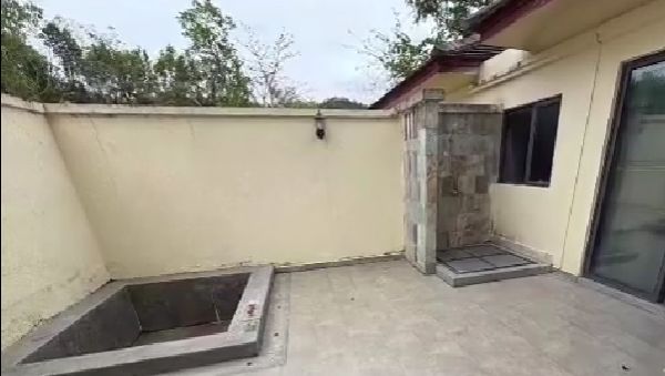 老人被92度温泉水二级烫伤酒店拒赔