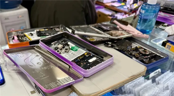 旧手机回收价暴涨8倍原因