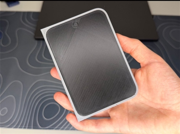 折叠屏iPhone外观实锤 最终版设计曝光