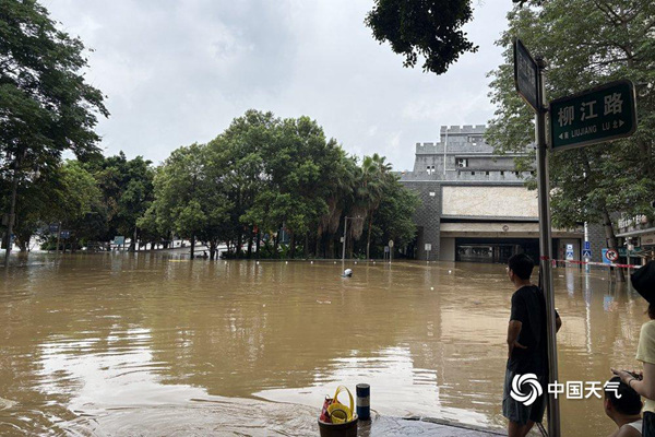 南方强降雨“梅完梅了” 雨带南北摆动持续影响
