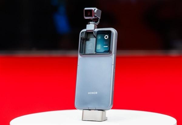 全球首款机器人手机今日发布 荣耀Robot Phone革新移动影像