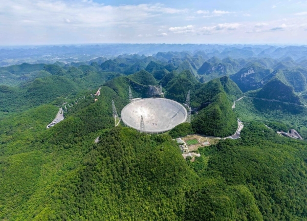 “中国天眼”发现脉冲星超1300颗