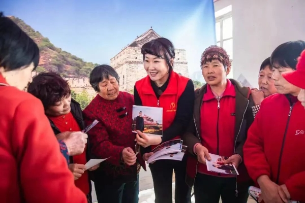 威海高新区:统战人士助力“流动照相馆”传递烟火温情