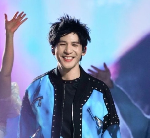 大张伟回应被说长得像苏菲玛索