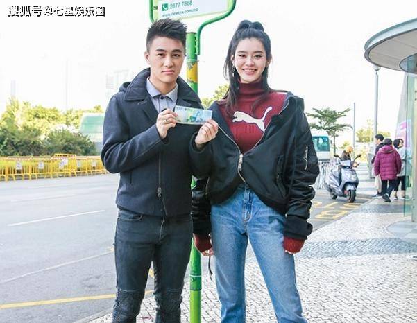 从普女到超模，从211到985，奚梦瑶现身北大教室，为接管生意充电
