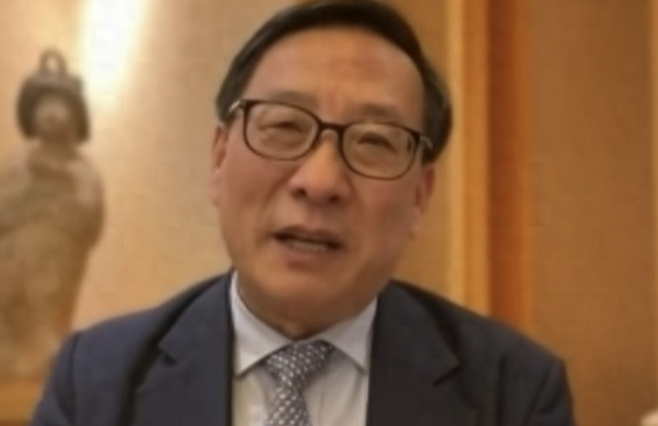 高志凯：特朗普有个事一直瞒着美国人，关税100%是美国人付的
