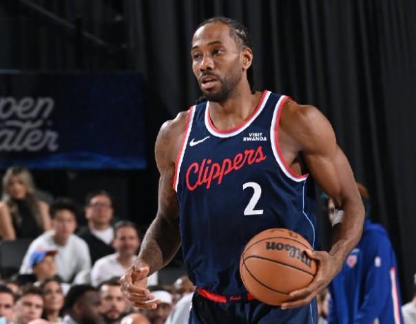 快船挤开勇士登上西部第八