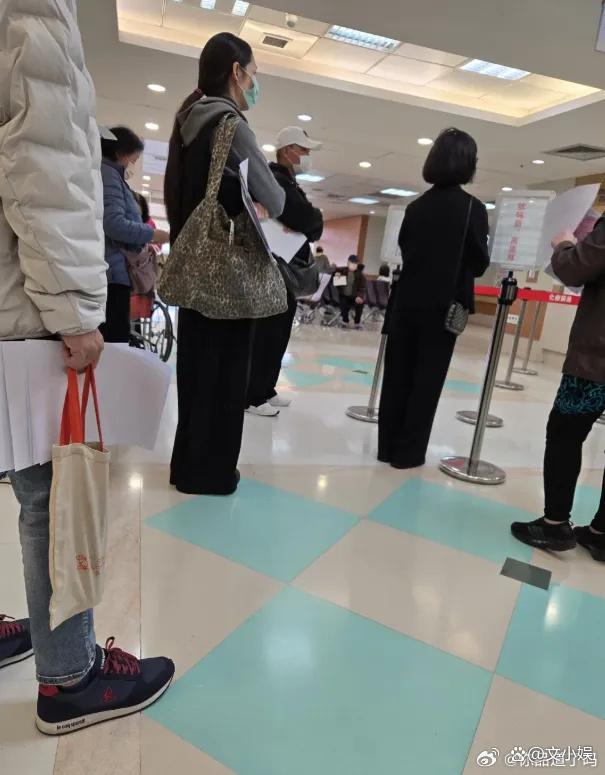 郭碧婷爸爸回应向佐去医院看过他2次 澄清家族陪护争议