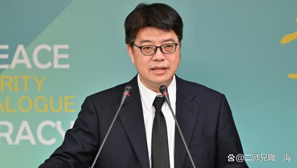 黑熊变狗熊？“台独战将”沈伯洋末路狂奔的“危险游戏”！