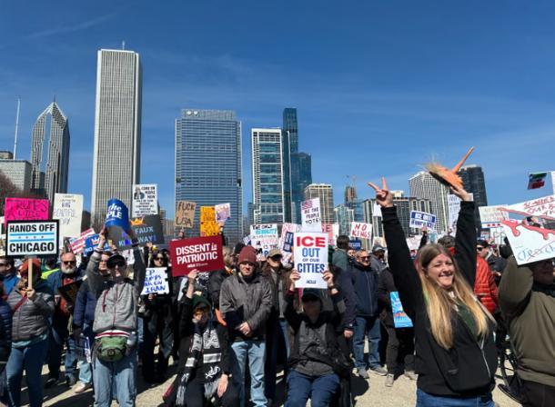 美国50个州爆发超3000场大规模集会 900万人参与创历史