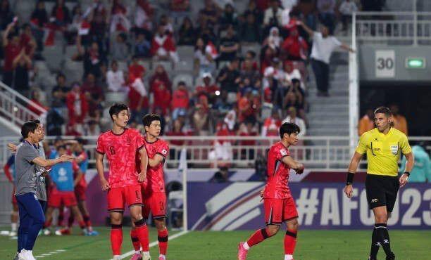  十人韩国国奥点球负印尼无缘奥运