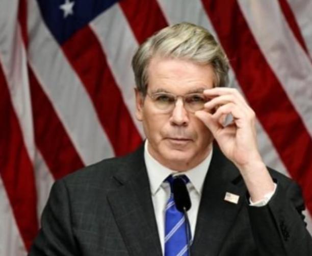 特朗普服软 贝森特下周与中方谈判 美国态度转变引发关注