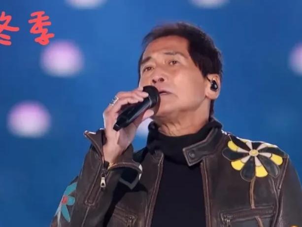 跨年晚会上那些令人惊艳的舞台：王俊凯拼了王心凌苏有朋怀旧杨幂美腻！