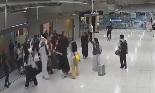 泰国机场承认部分人员执勤言行不当 涉事人员已受惩处