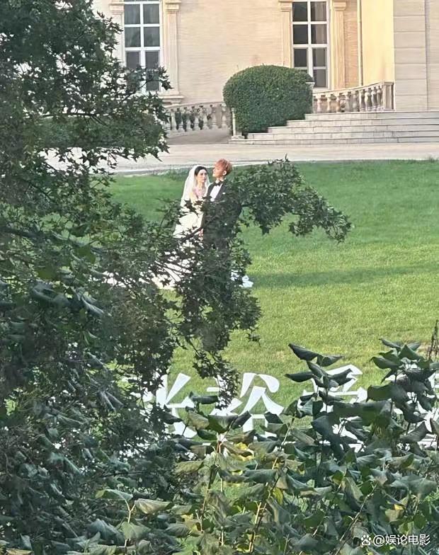 黄子韬徐艺洋拍婚纱照了 真爱终成眷属