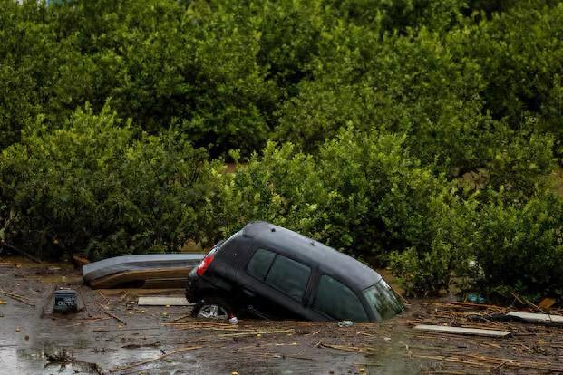 西班牙强降雨天气已致51人死亡