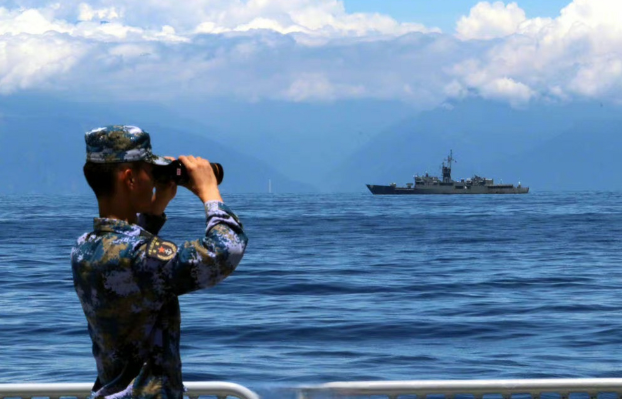 日本抄中俄后路?中俄联手镇住高市,一旦冲突,首个打击目标浮现