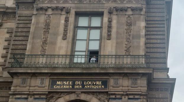 法国博物馆为何状况频出 卢浮宫珠宝大劫案