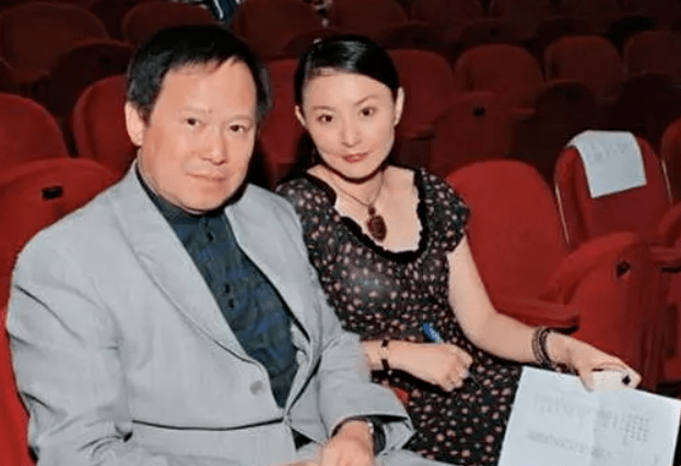 最美霸王花李赛凤两嫁两离出轨豪门干儿子58岁复出谋生