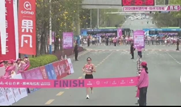 张水华喜提10万元座驾，一句热情胜天热，直接把现场氛围拉到顶点 两周夺两冠