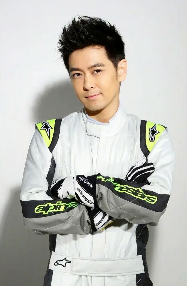 林志颖发文报平安:已返回家中休养 勿信港媒造谣