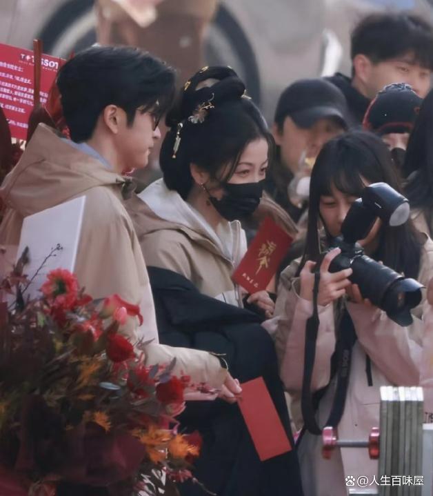 虞书欣张云龙新剧同框 粉丝破纪录应援引发热议