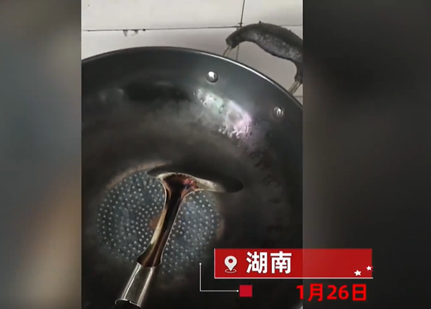 女子回老家过年忘关火锅被连烧7天