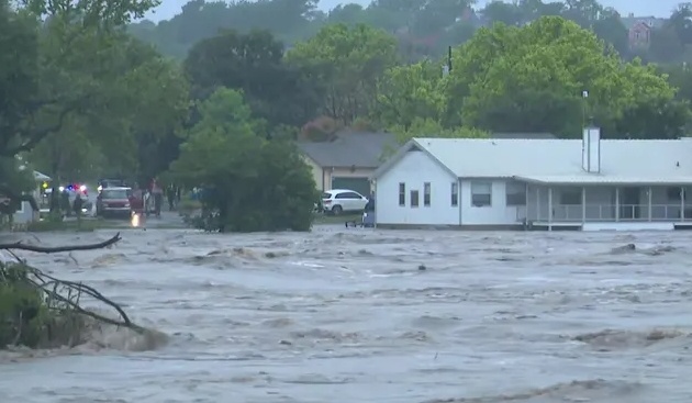 美國得克薩斯州洪水已致13人死亡 約23人失蹤