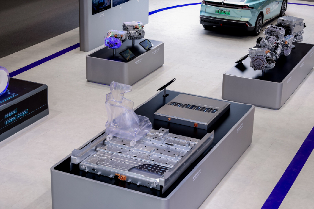 2026北京车展：深蓝汽车迎四周年上新季 L06 Max正式上市 驾控性能卓越