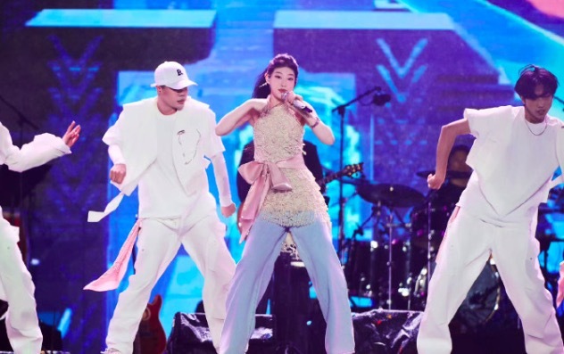 沈佳润真是贴心的小棉袄 反复强调粉丝热情是她的动力源泉