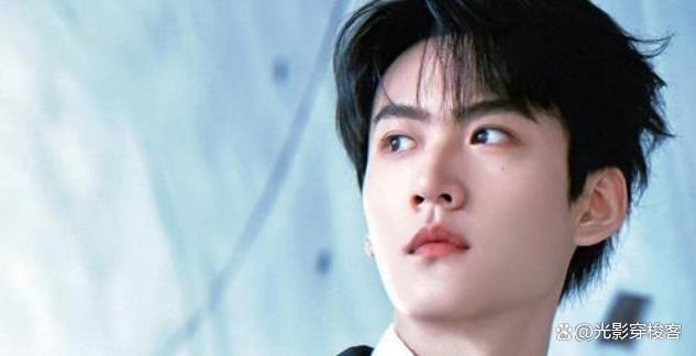 狙击蝴蝶定档 离异姐姐×资助少年未播先火