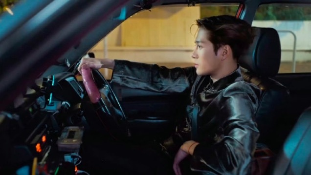 GQ开年王嘉尔追念封面 维捏与当代碰撞的“港风贵令郎”