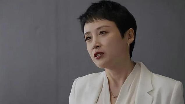 凡人歌：直到秦玲玲获刑三年，终于懂秦峰扮猪吃老虎多可怕