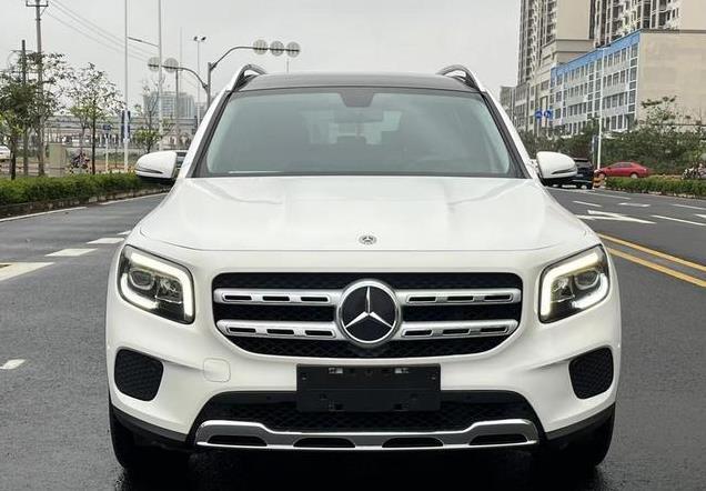 当年新车30多万，如今13.98万的奔驰 GLB怎么样？