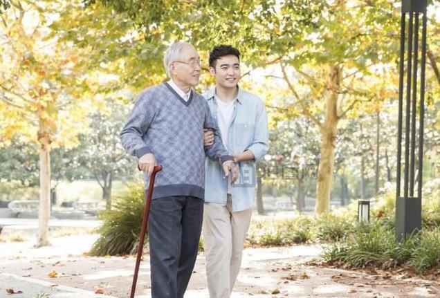 为什么很多老人过了70岁后，没几年就走了？多半是这“4个”原因