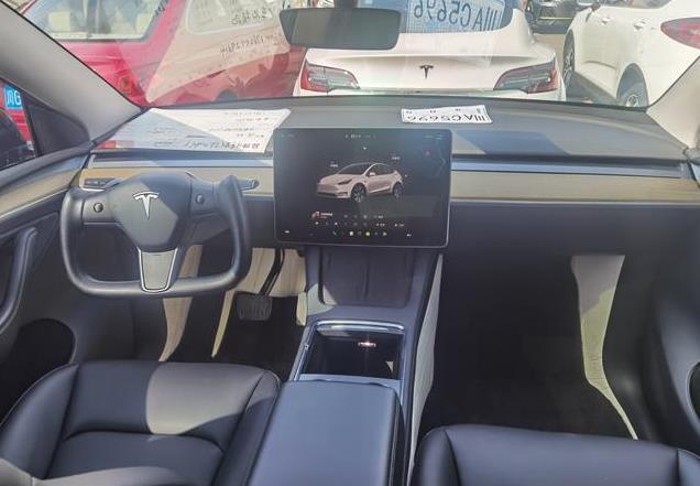 不到17万拿下 22款特斯拉Model Y 后轮驱动版