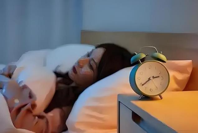 几点睡才算熬夜？很多人其实都想错了，不是11点也不是12点