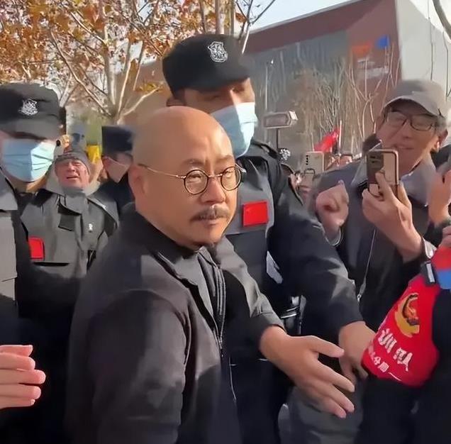 大反转？合肥演唱会假刀郎身份曝光后，网友：对不起，错怪你了