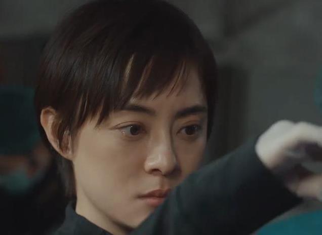 张丰毅《真心英雄》首播，看完2集后，我要说：此剧要火
