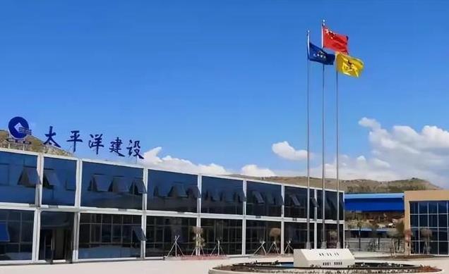 严介和大胆叫板李嘉诚：严介和的“狂”成就商业传奇