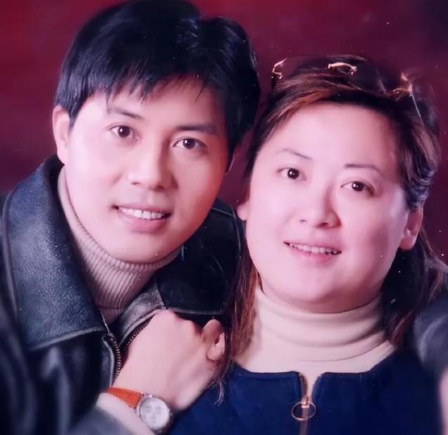 一个被遗忘的女演员，年轻时倾国倾城，如今51岁胖到认不岀