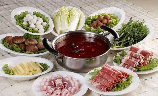 吃火锅时，盘子中的生菜有什么用？服务员：知道的都是内行人