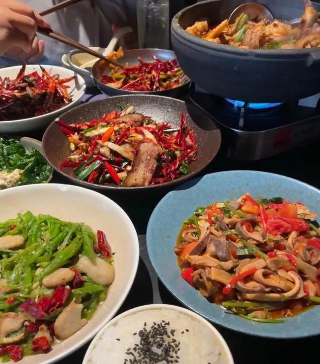 云贵菜摇身一变成“漂亮饭”！火遍北上广成年轻人的最爱？