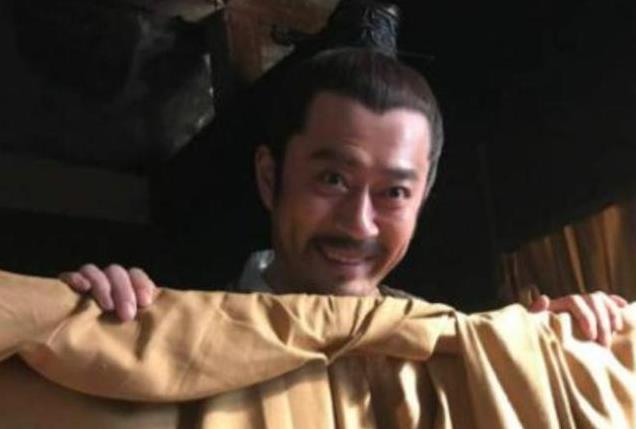 “藏”了那么多年，原来她就是刘钧的老婆，怪不得“渣爹”变好
