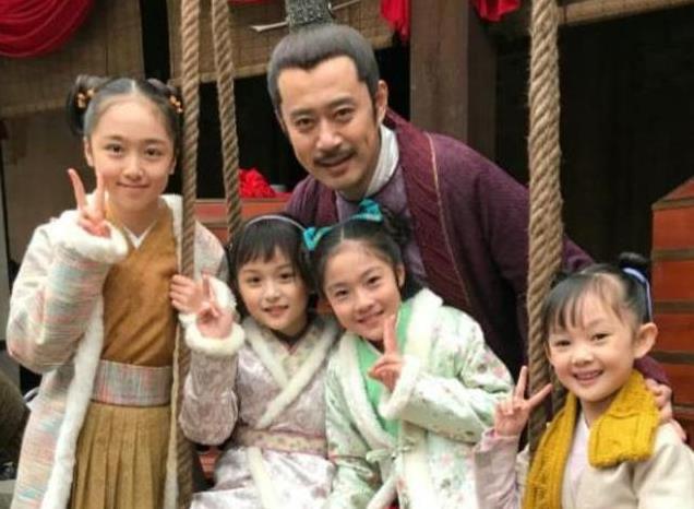 “藏”了那么多年，原来她就是刘钧的老婆，怪不得“渣爹”变好