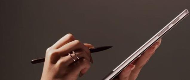 iPad Pro与Surface Pro11对比：娱乐与办公，你究竟该选哪一款？