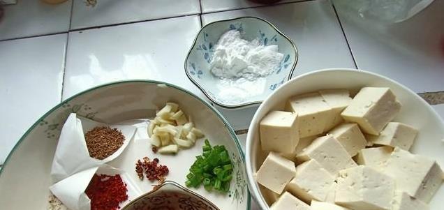 麻婆豆腐：从成都街头到全球舌尖，160年不变的麻辣传奇