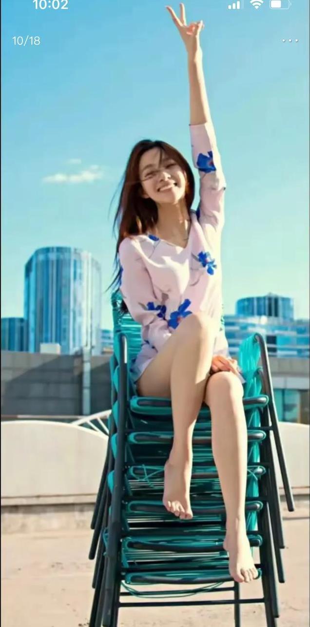 马凡舒：优雅与智慧并存，控场能力惊艳，未来主持界的璀璨之星