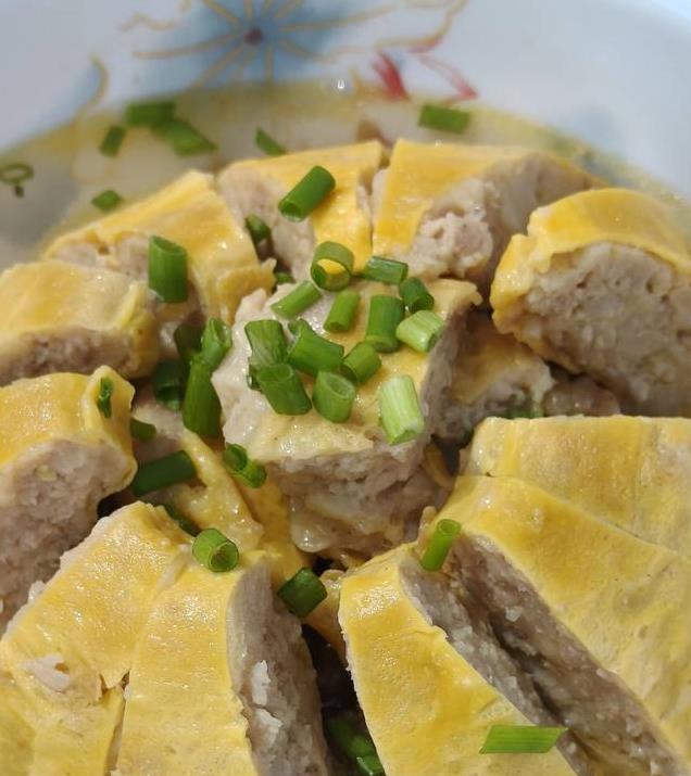 川菜席桌上的温暖记忆，镶碗端上桌泪湿眼眶，昔日味道如今成思念