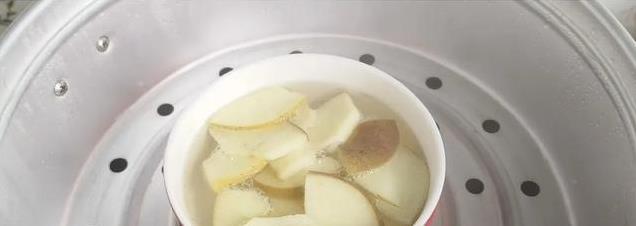苹果加大蒜蒸一蒸，竟能缓解感冒？老一辈的“神奇”土方法